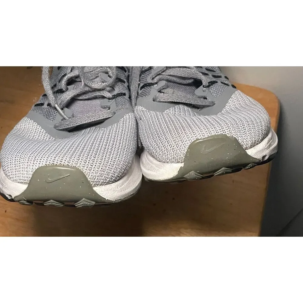 Nike Run Swift Men's Sz 10 Gray Black Running Athletic Shoes Sneakers 908989-002